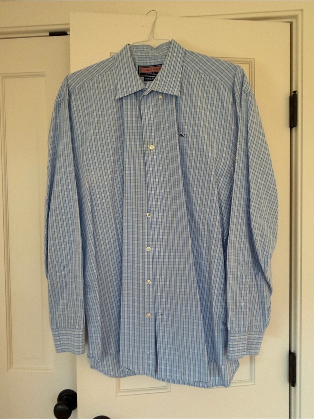 Vineyard Vines Men’s Light Blue Plaid Button-Up Dress Shirt